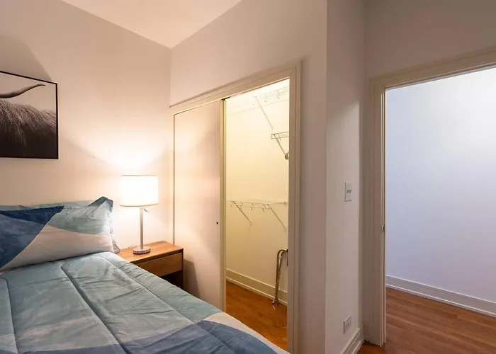 3Br Prime Hyde Park Location Near Uchicago And Dining